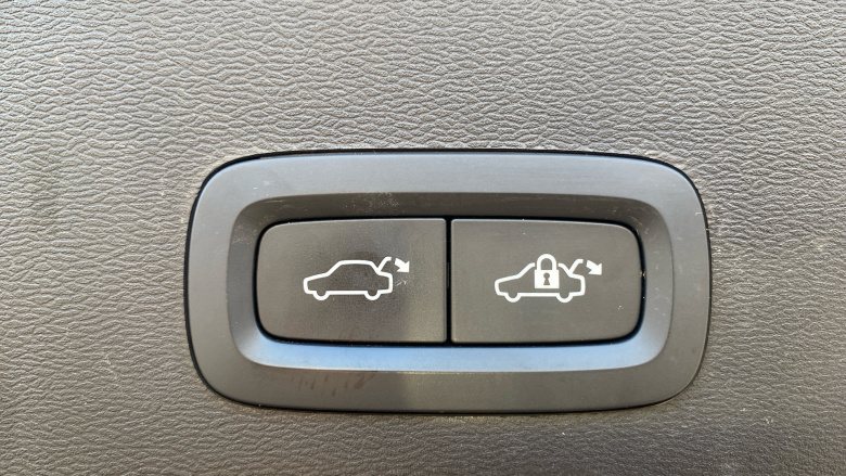 Volvo Xc40 1.5 T5 Recharge PHEV Ultimate Dark 5dr Auto Estate